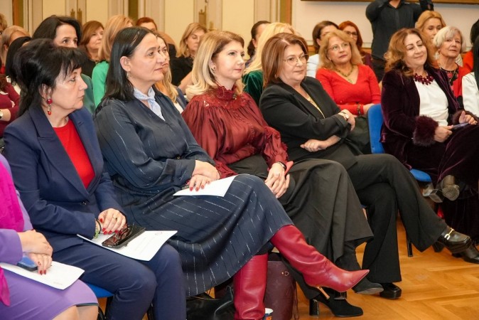 598967423_2066096890826419_2914948721089876183_n