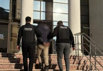 a9bab675-27a5-41d6-b901-aa37479a1da1