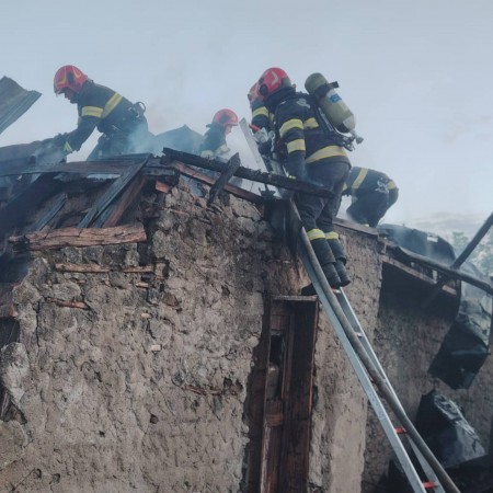 incendiu Gostinu 2