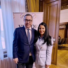 Victor Ponta+ Ruxandra Tecoi