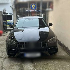 077c5d8c-628f-4e94-a3e9-b5bd9c810b00