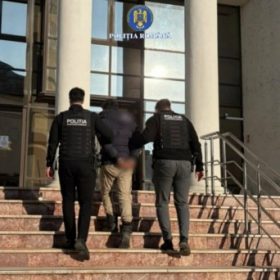 a9bab675-27a5-41d6-b901-aa37479a1da1